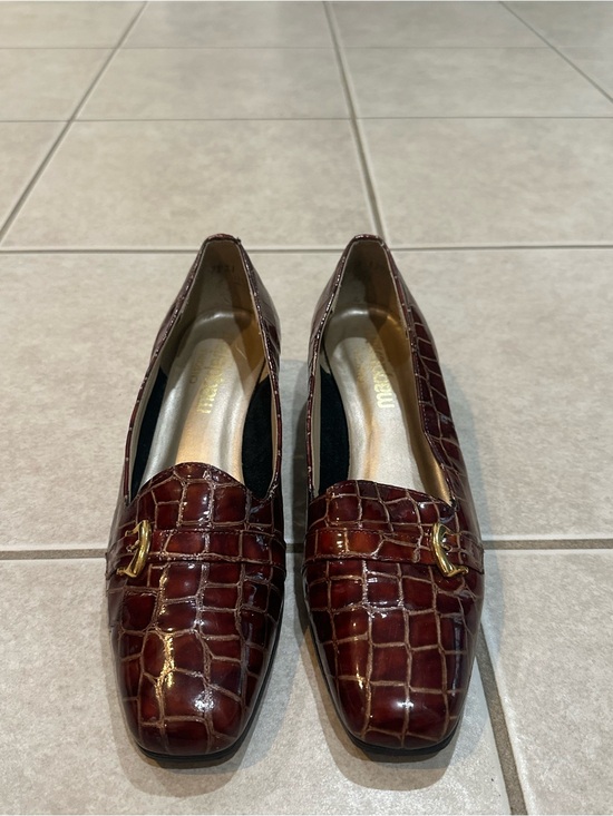 Magdesiani shoes Shoes - Women’s Croc-Embossed Burgundy Slip-On Loafers with Gold Accent